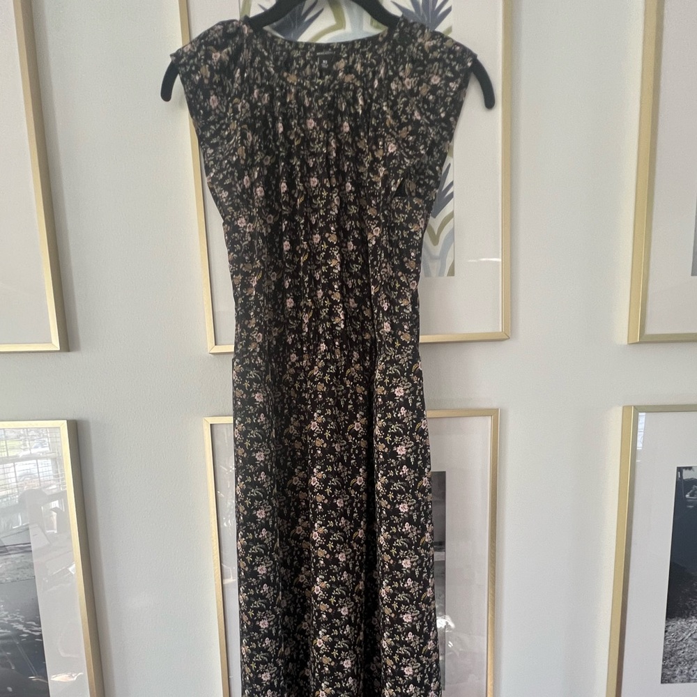 Jcrew mercantile floral ruffle keyhole neck dress